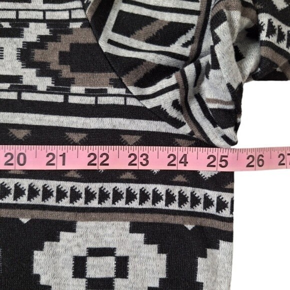 Bobbie Brooks Size 3X Plus Size Geometric Print 3/4 Sleeve Scoop Neck Tunic Top - Picture 7 of 9